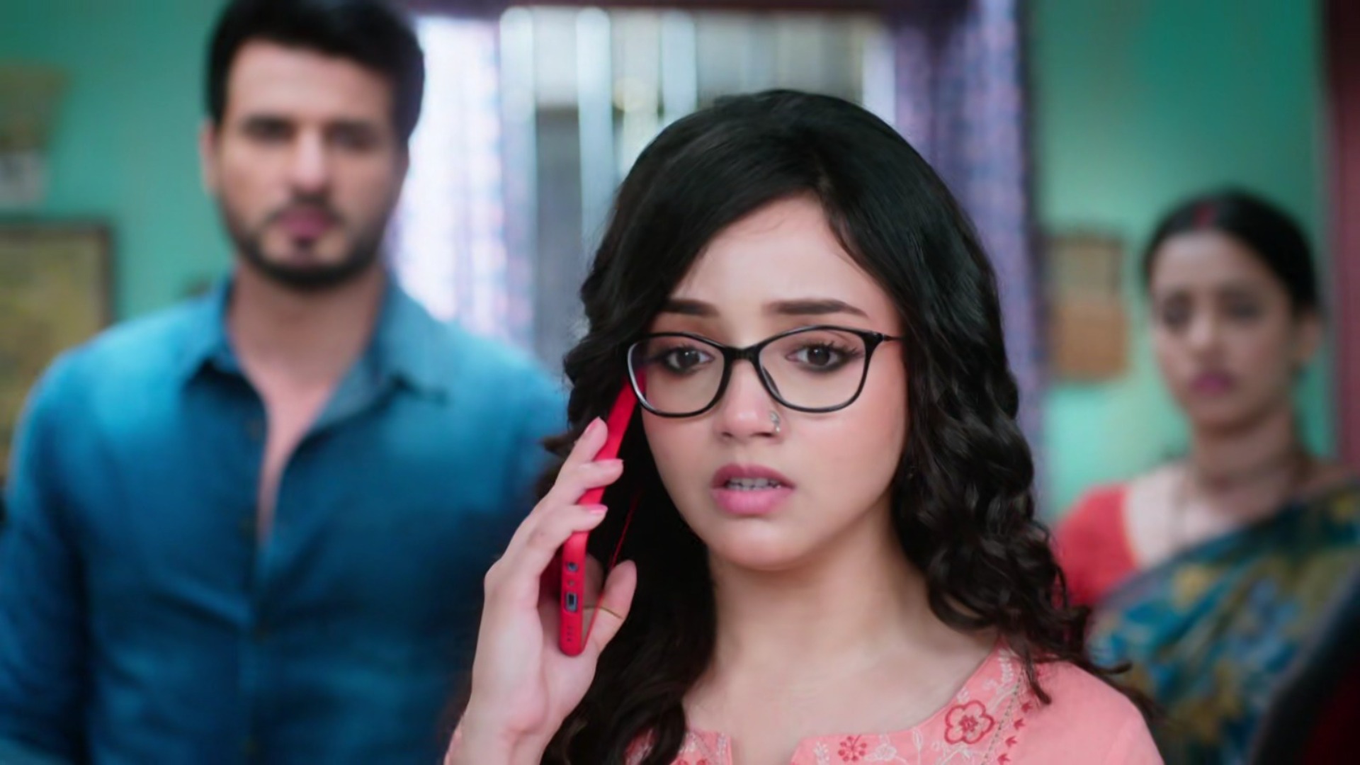 Aarti Anjali Awasthi 25th October 2025 Written update: Anjali Slapped Kali for Defaming Aarti