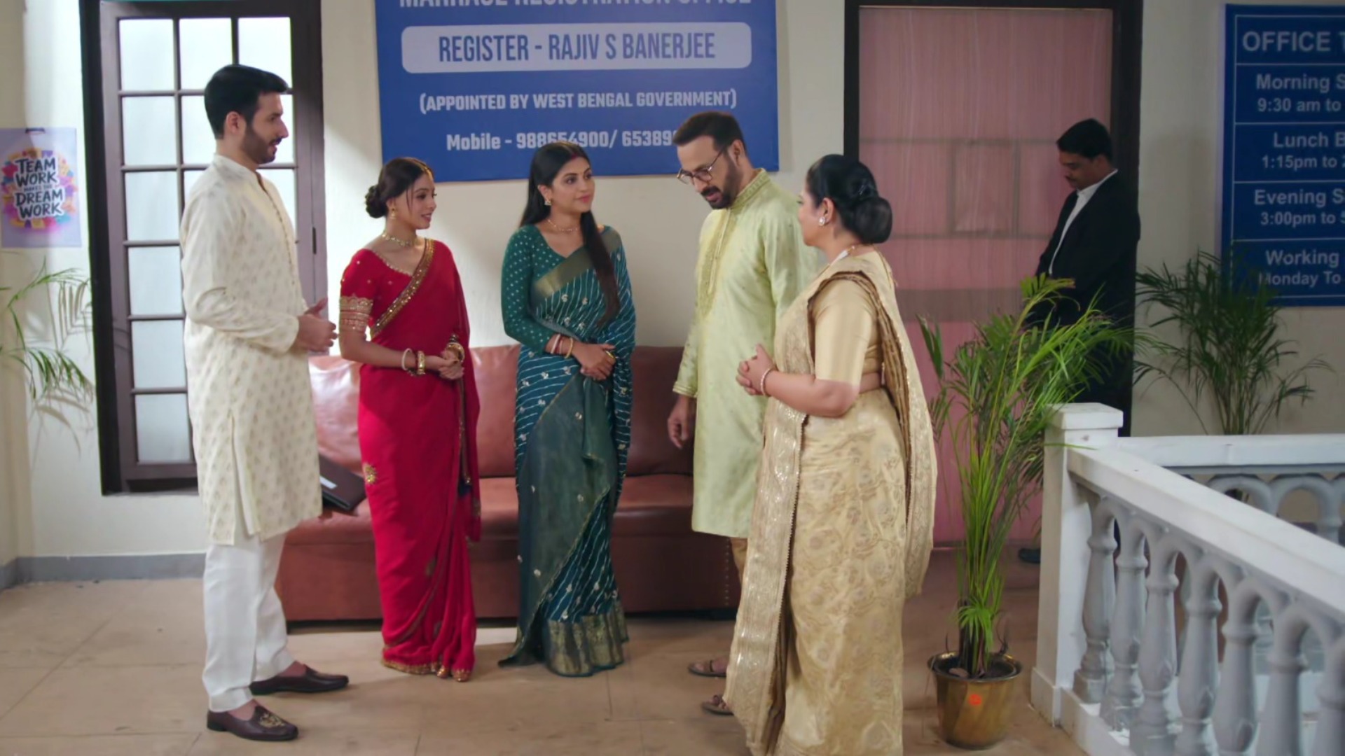 Ishani 15th October 2025 Written update: Shashwat asked Ishani to stay with his family