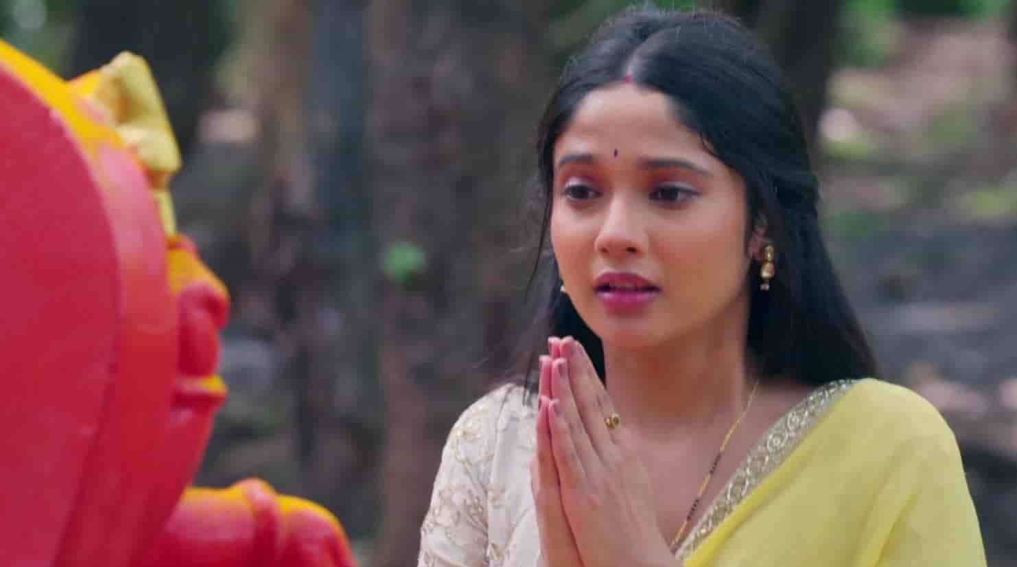 Mangal Lakshmi 2nd June 2025 Written Episode Update: Mangal Saves Kusum and Jia Pushes Lakshmi Off a Cliff!