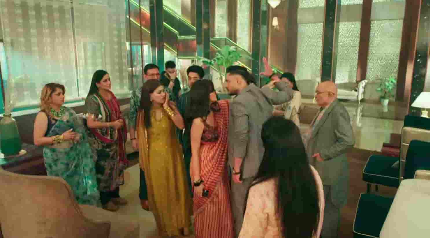 Mannat Har Khushi Paane Ki 28th July 2025 Written Episode Update: Anirudh Helps Mannat Prove Her Innocence! Will Vikrant Slap Malika?