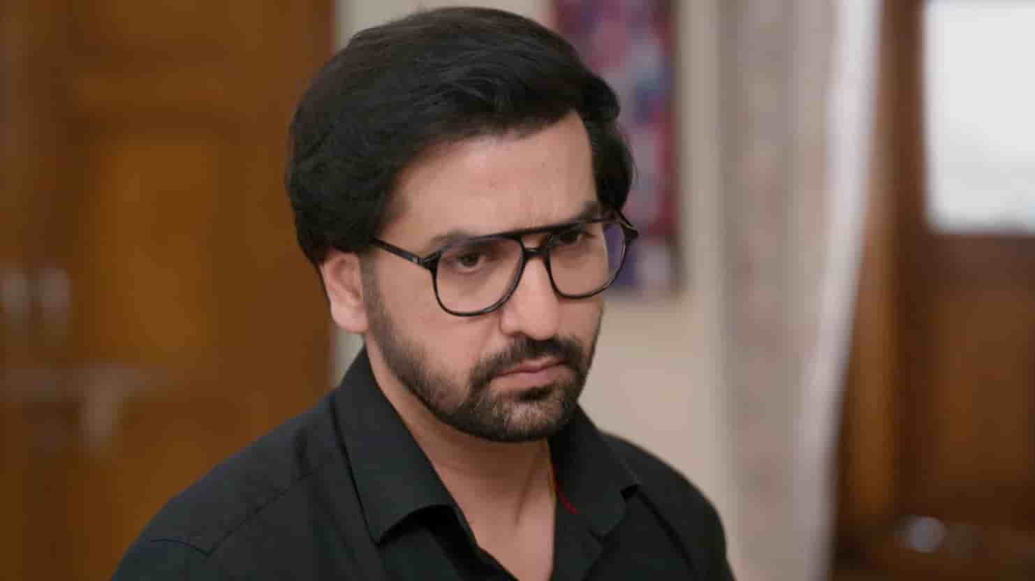 Udne Ki Aasha 3rd July 2025 Written Episode Update: Tejas Feels Betrayed by Roshni, While Riya Comes in Bad Books of Renuka!