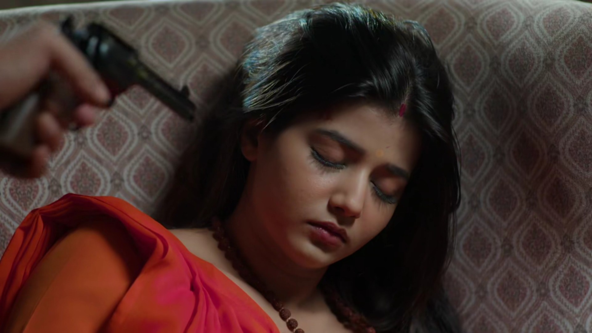 Yeh Rishta Kya Kehlata Hai 24th October 2025 Written update: Yuvraj kidnapped Abhira as Armaan arrived to rescue her